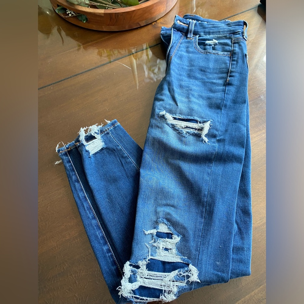 American Eagle Outfitters High Rise Distressed Blue Jeans